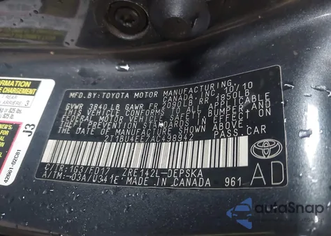 2010 Toyota Corolla S z USA, uszkodzony, nr VIN 2T1BU4EE7AC498942